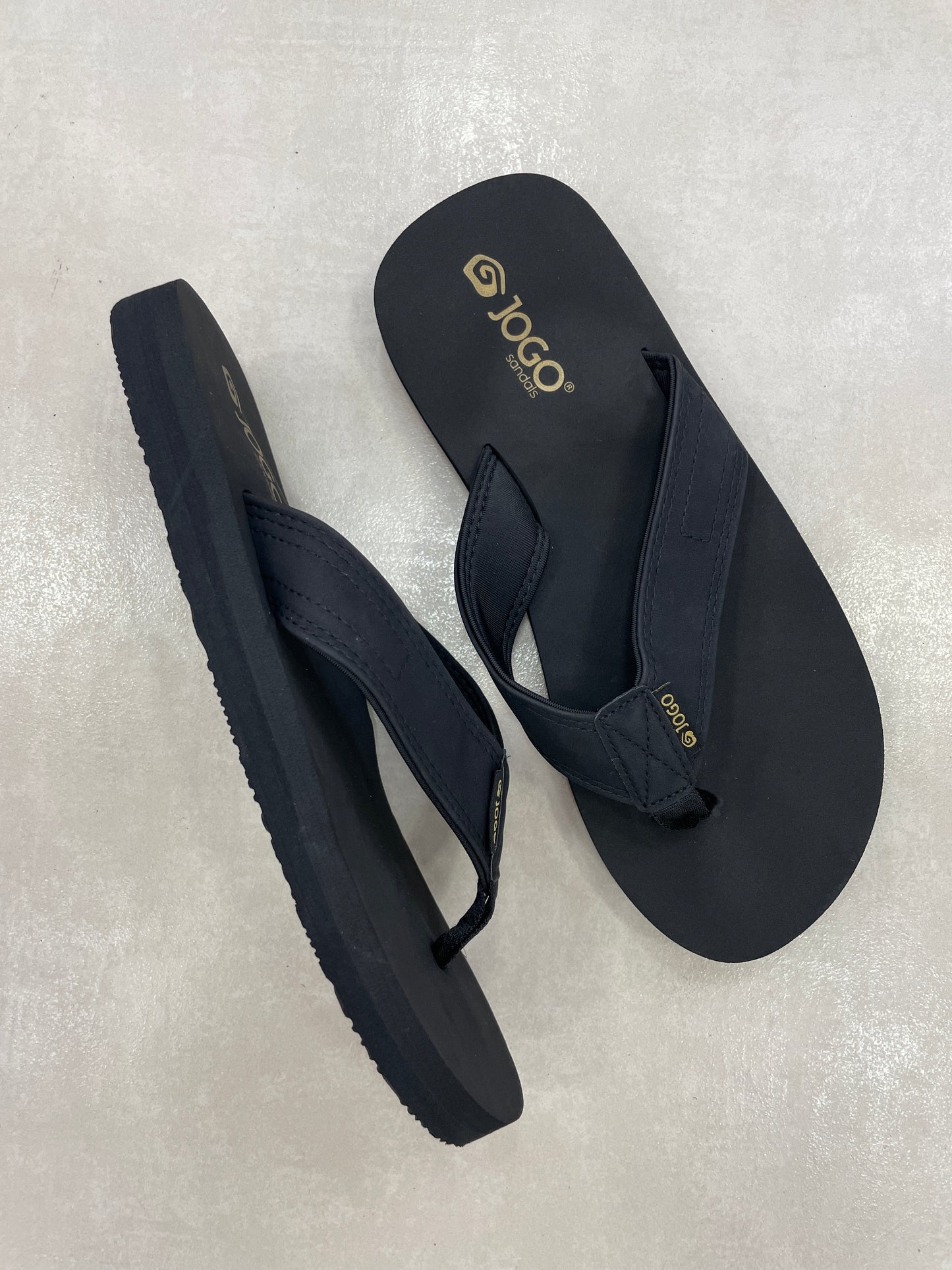 14400 – Chancletas Negras Clásicas con Suela Acolchonada