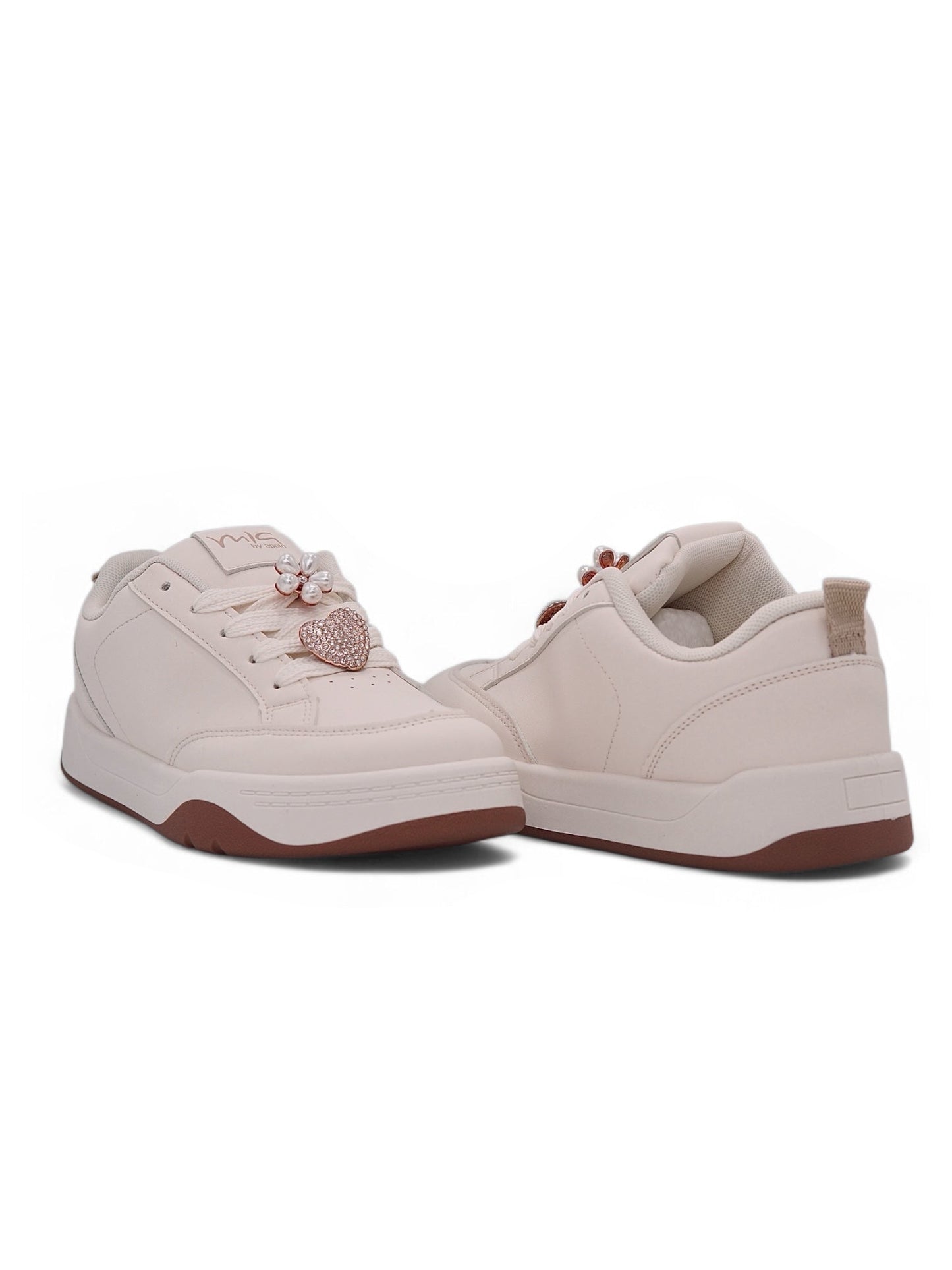 14139 - Tenis para Mujer en Beige con Suela Café y Dijes