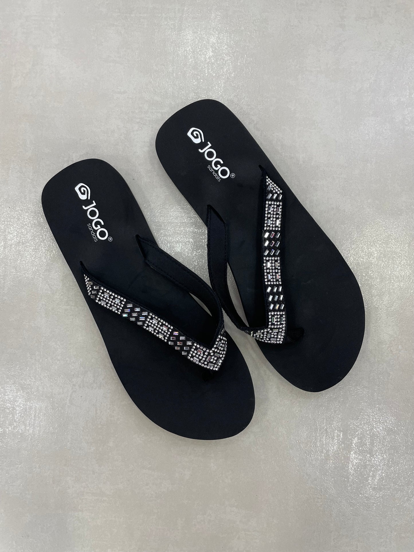 14381 – Chancletas Negras con Piedras Brillantes