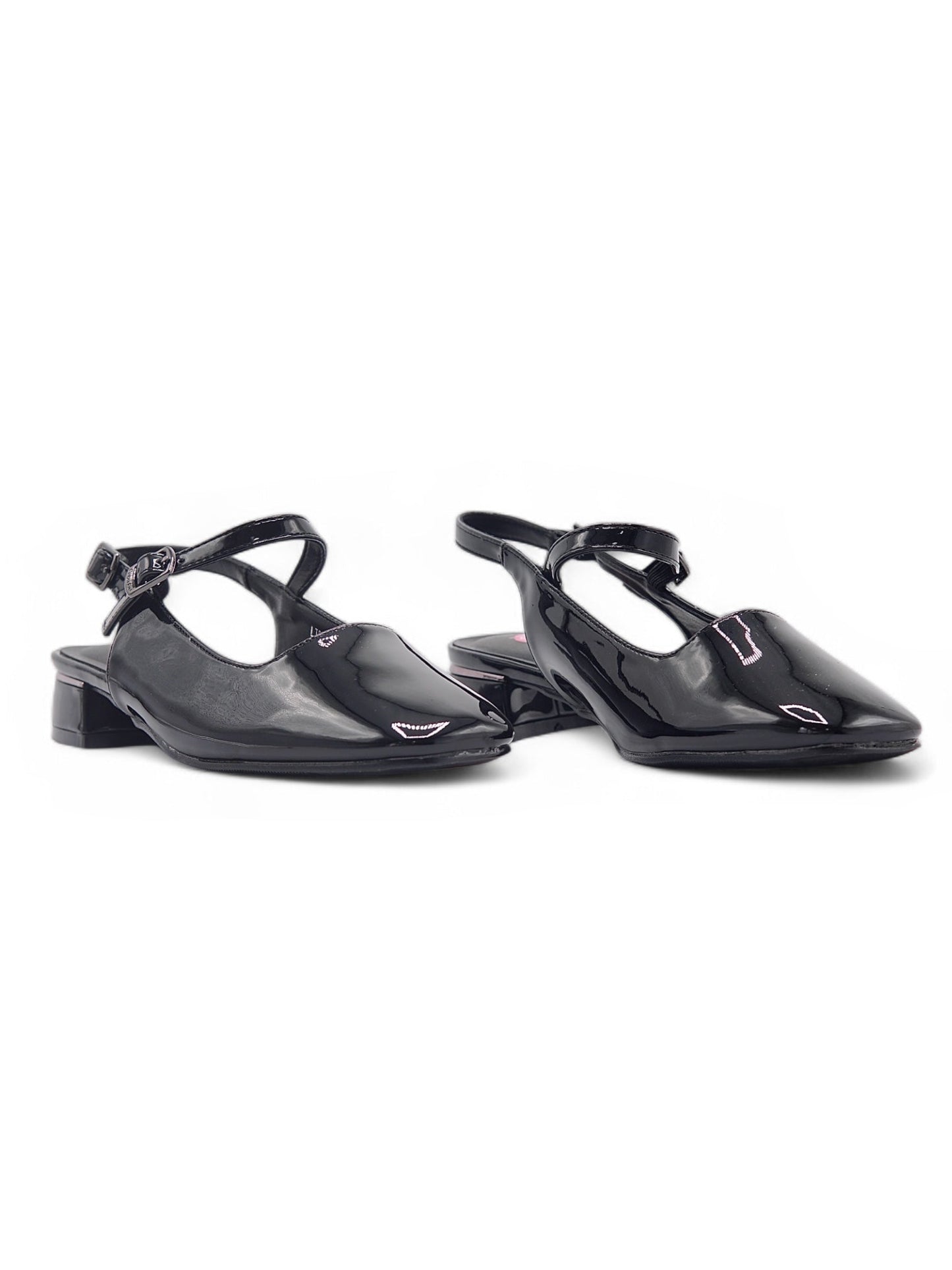 14062 - Zapatos Slingback Negros en Charol con Tacón Bajo