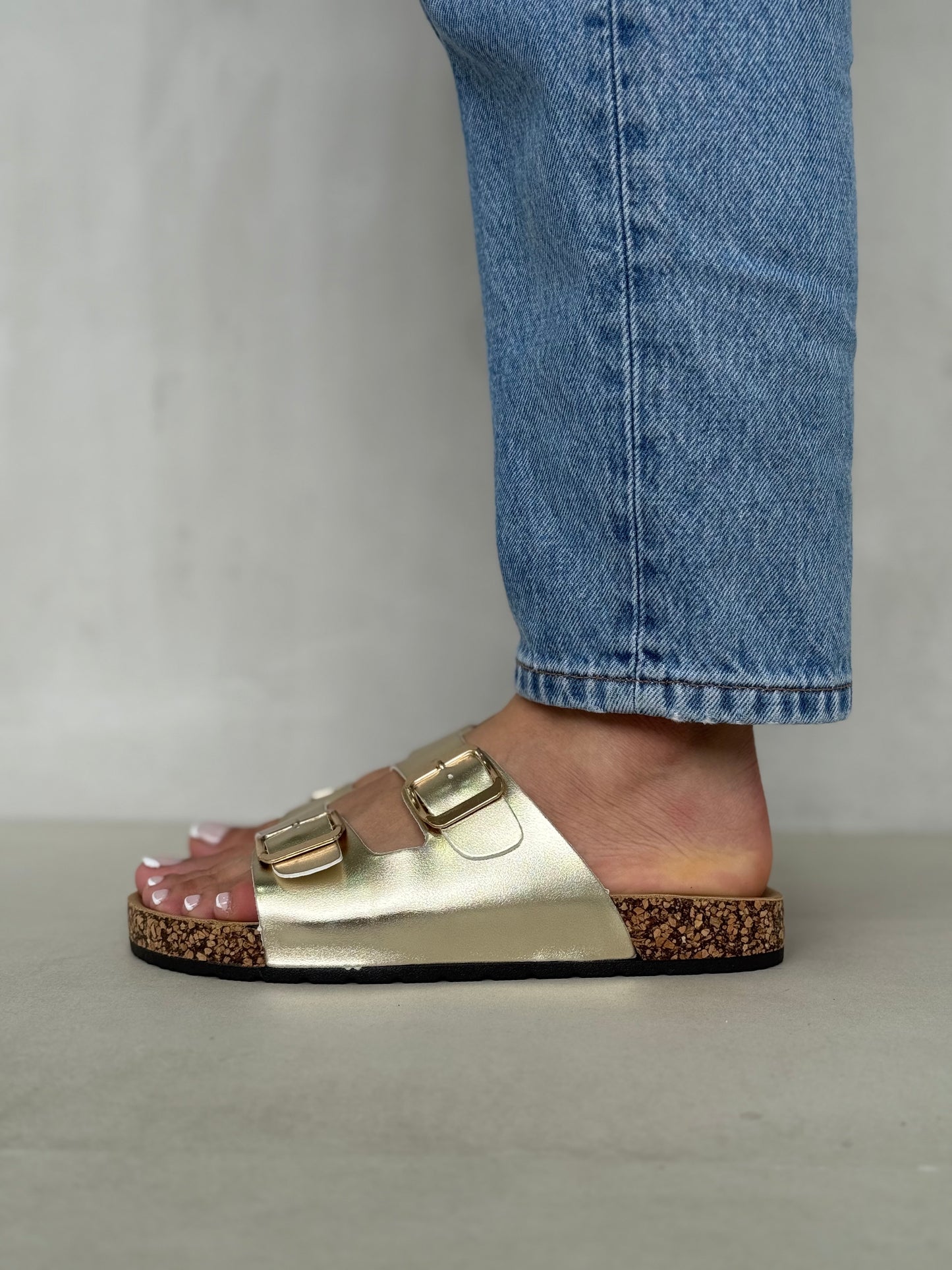 13988-Sandalias Planas de Mujer con Doble Hebilla