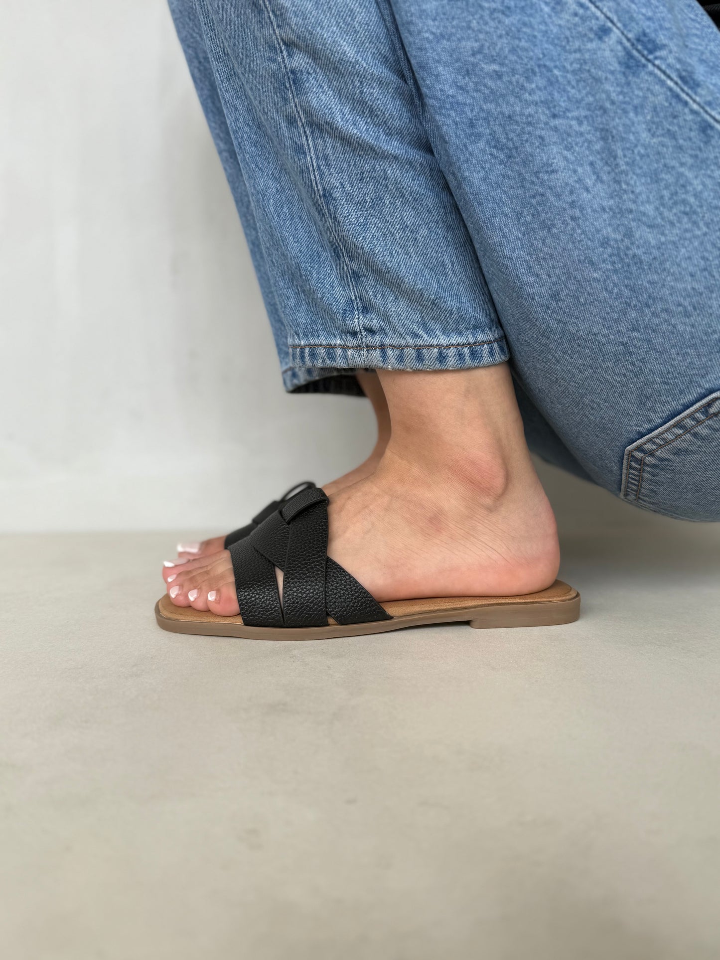 14018-Sandalias Planas de Mujer con Diseño Entrelazado