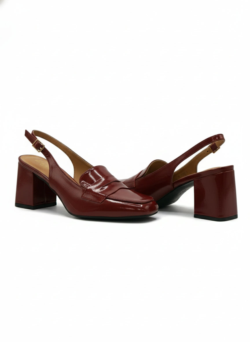 14433 – Zapatos de Tacón Burdeos en Charol con Pulsera Ajustable