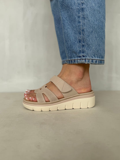 14034 - Sandalias Plataforma para Mujer en Nude Rosado con Tiras Anchas