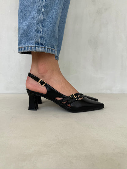 14250 – Zapatos Negros con Tacón y Hebillas Doble Correa