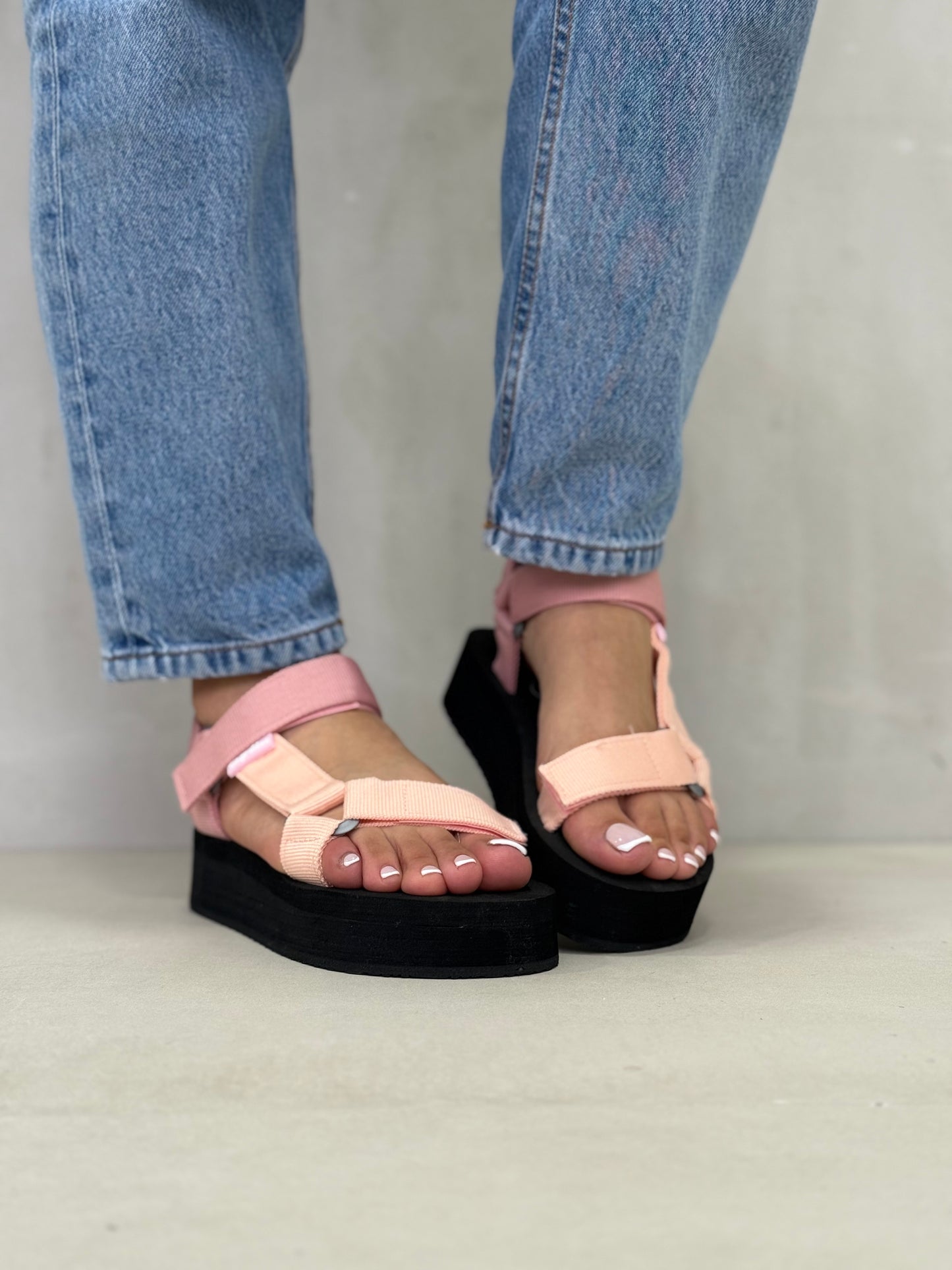 14057 - Sandalias con Plataforma