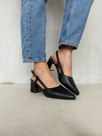 14342 – Zapatos de tacón negro con tiras cruzadas y pulsera ajustable para dama