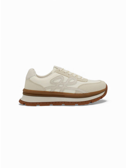 14434 – Zapatillas Beige con Suela Caramelo y Detalles en Textura Mixta