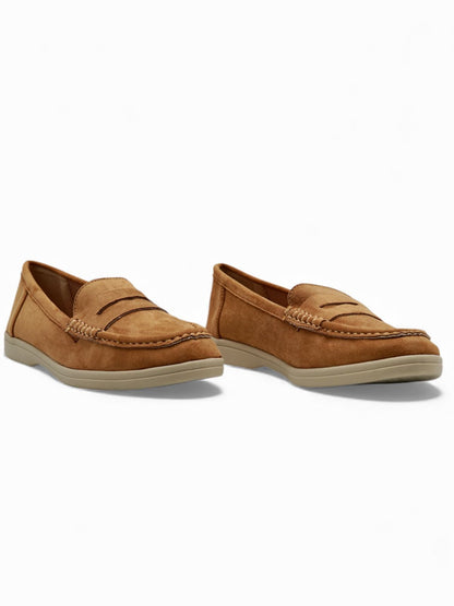 14451 – Mocasines Camel de Gamuza con Suela Beige