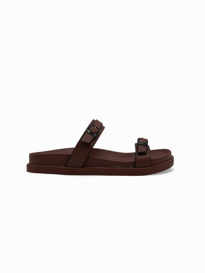 14486 – Sandalias Marrones con Doble Hebilla y Suela Ergonómica
