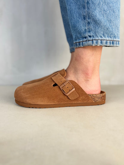 14373 – Sandalias tipo zueco color café tostado Unisex | Boston Zoé Shoes