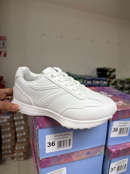 14443 – Tenis Blancos Clásicos con Suela Ergonómica