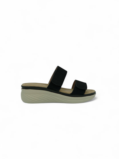 14362 – Sandalias Negras con Plataforma Ergonómica y Cierre de Velcro