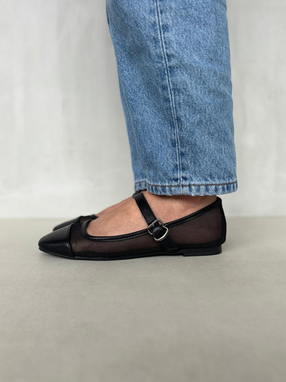 13768 - Bailarinas de Malla en Color Negro con Punta Satinada