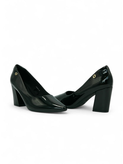 14254 – Zapatos negros de charol con tacón alto cuadrado para dama