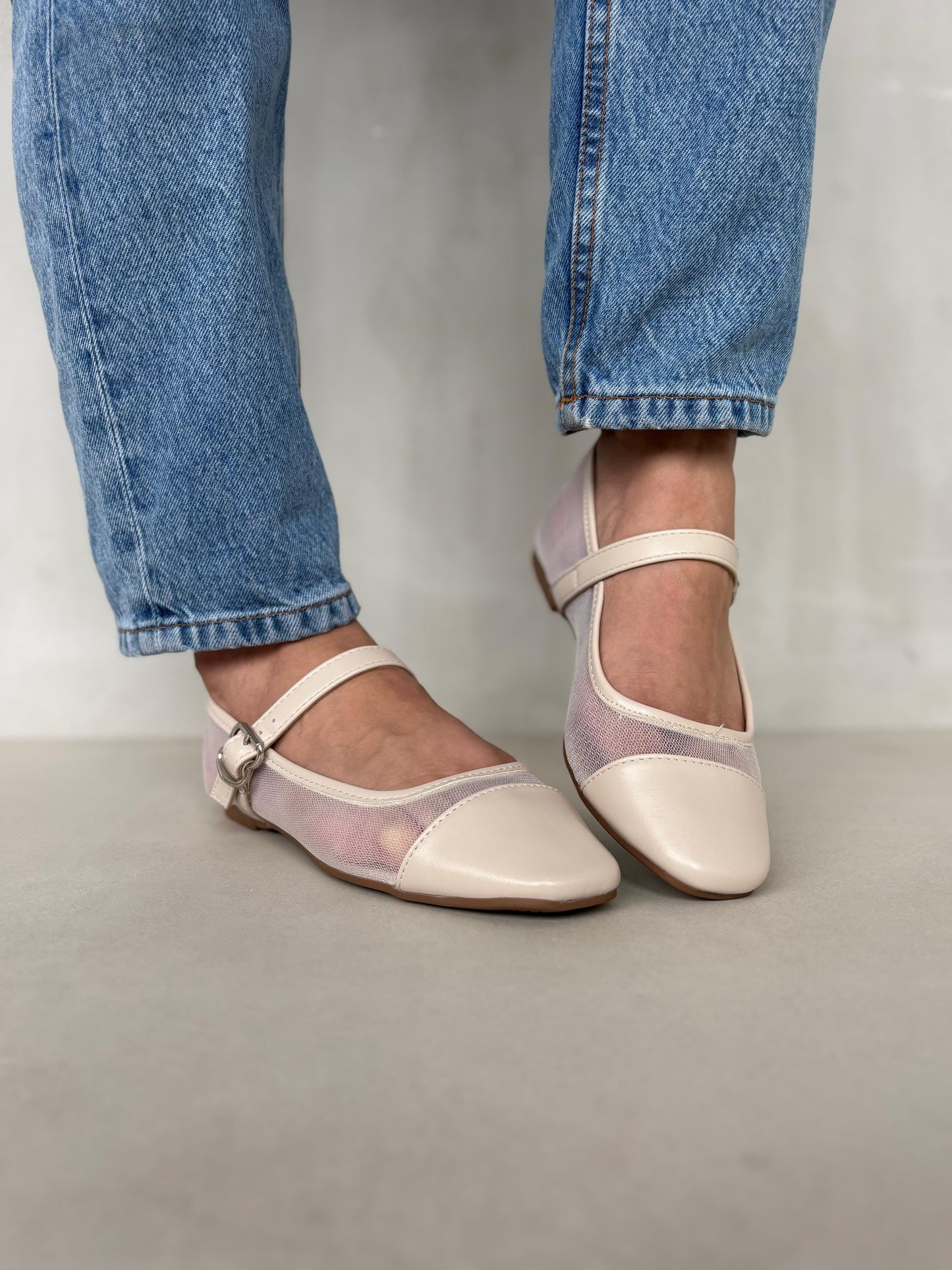 13767 - Bailarinas de Malla en Color Rosa Claro con Punta Satinada