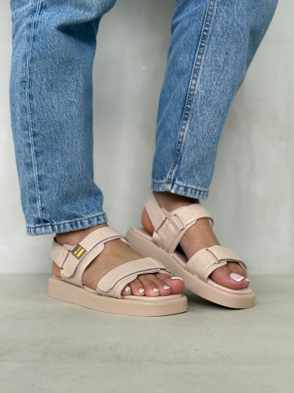 14048 - Sandalias con Velcro Ajustable