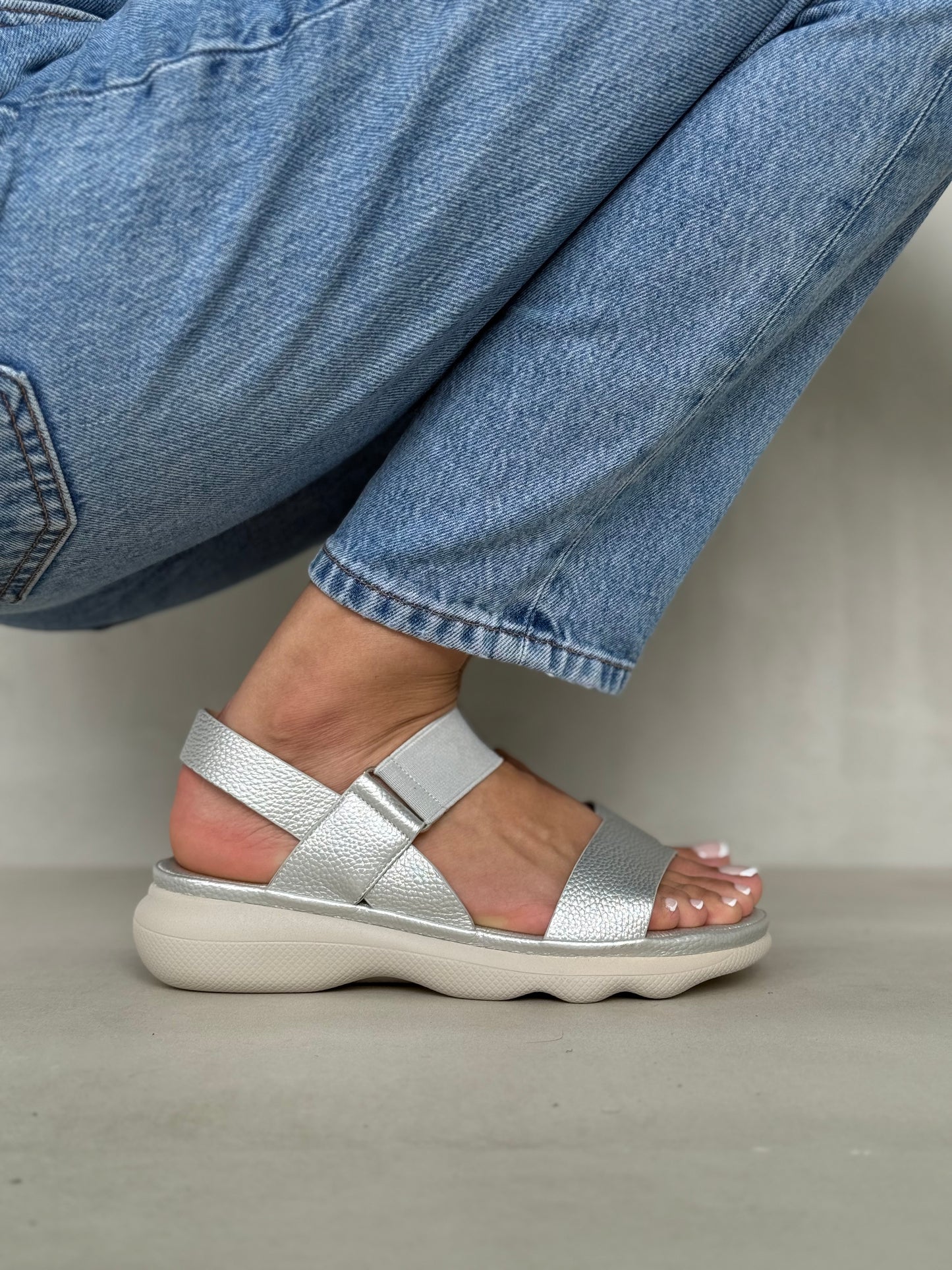 14147 - Sandalias Deportivas con Suela Anatómica