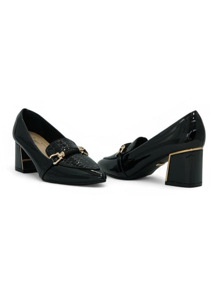 13329 - Tacones Tipo Mocasín para Mujer en Charol Negro con Herraje Dorado