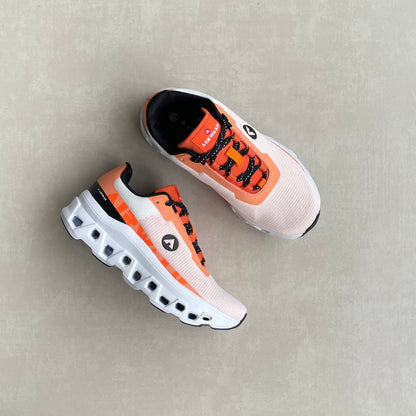 14300 – Tenis Deportivos Blanco con Naranja y Suela Tecnológica
