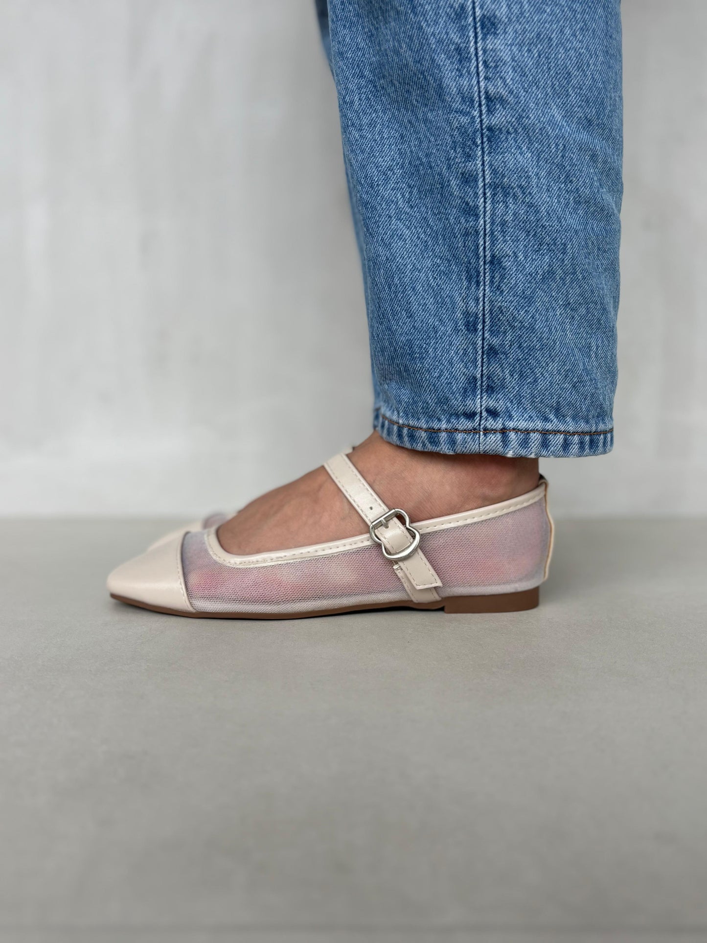 13767 - Bailarinas de Malla en Color Rosa Claro con Punta Satinada