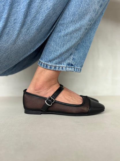 13768 - Bailarinas de Malla en Color Negro con Punta Satinada