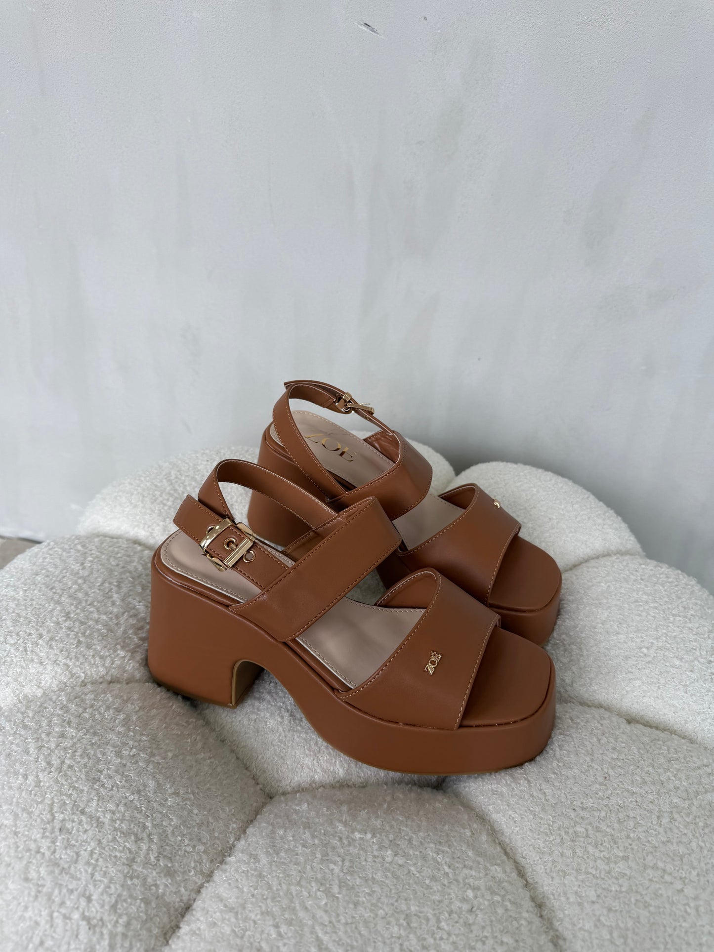 Sandalias 14915 z015 tan