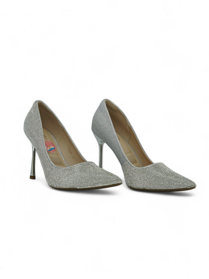 14260 – Tacones Plateados con Brillos Finos y Punta Cerrada