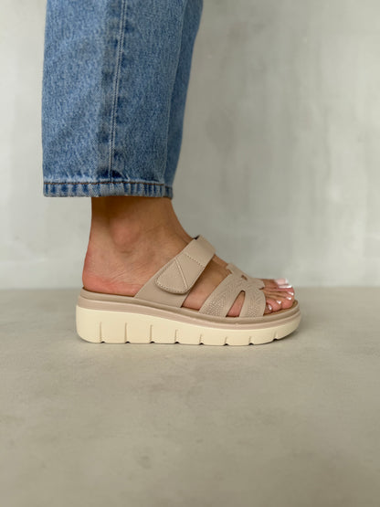14034 - Sandalias Plataforma para Mujer en Nude Rosado con Tiras Anchas