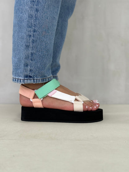 14054 - Sandalias Multicolor con Plataforma