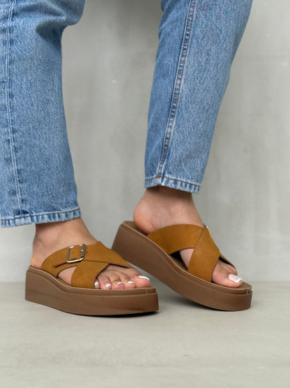 14089 - Sandalias con Plataforma y Hebilla