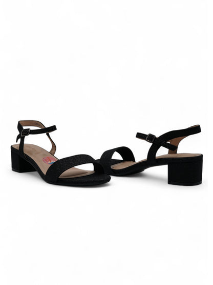 14246 – Sandalias negras con glitter y tacón bajo para dama