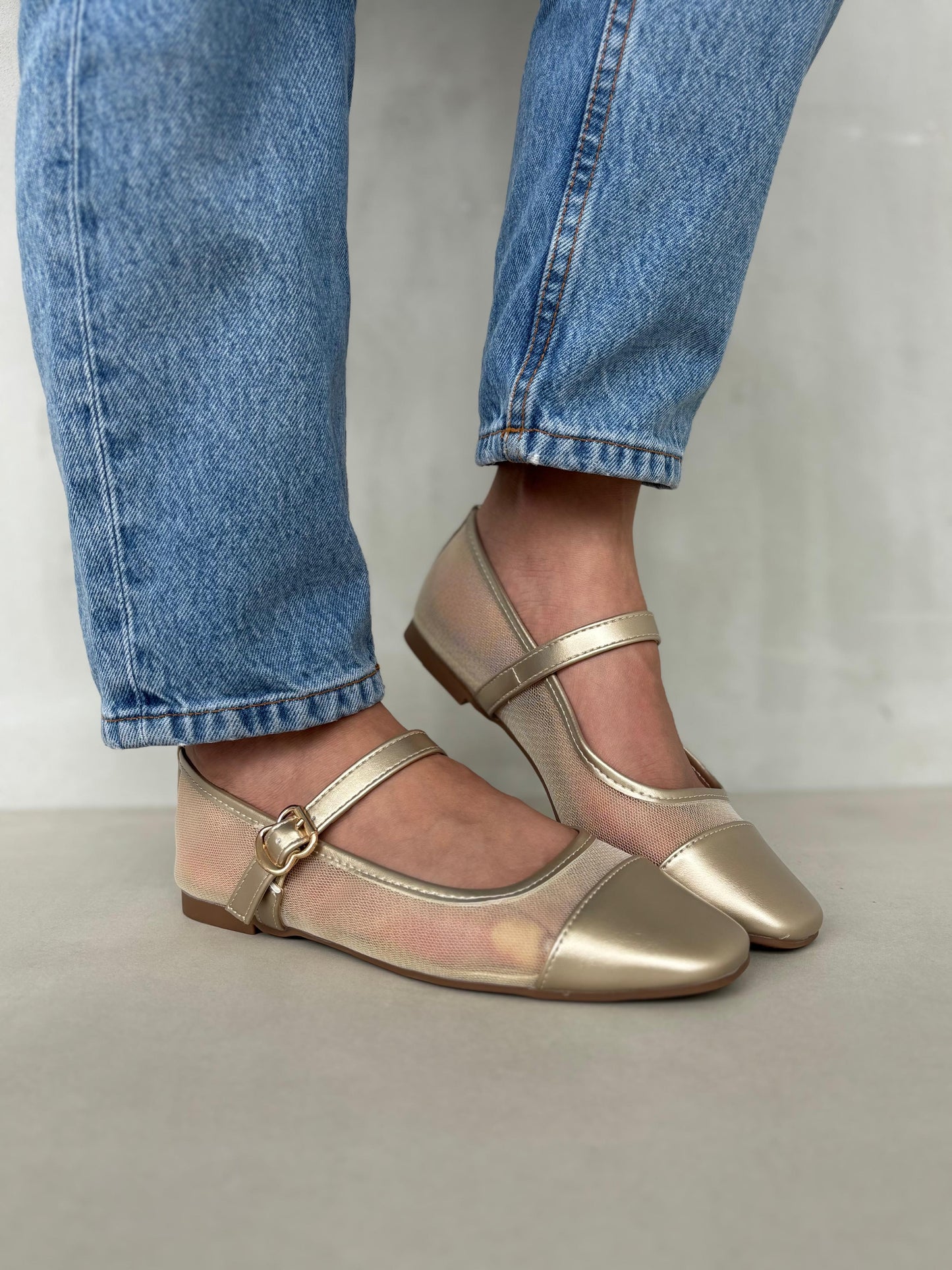 13769 - Bailarinas de Malla en Color Nude con Punta Satinada