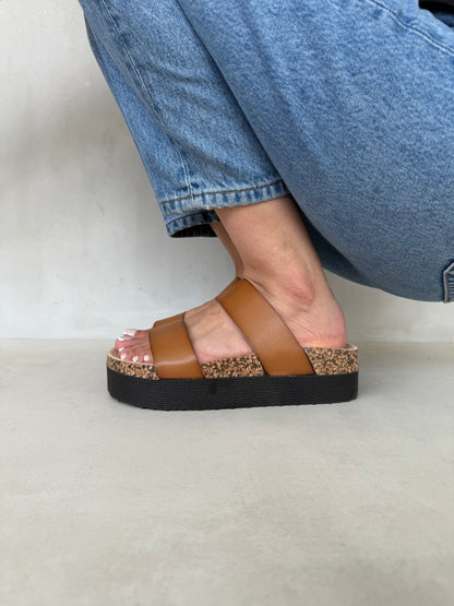 14286 – Sandalias khaki de plataforma con doble correa para dama