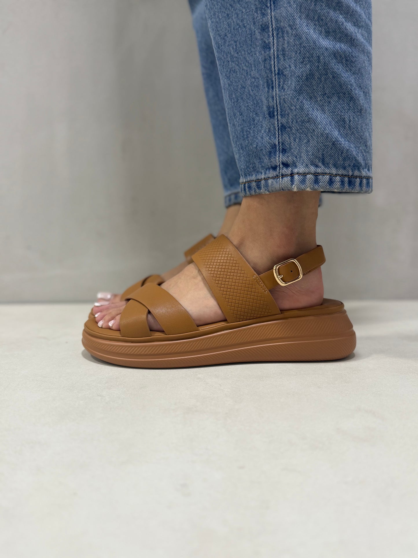 14027-Sandalias de Mujer con Plataforma y Doble Tira Cruzada