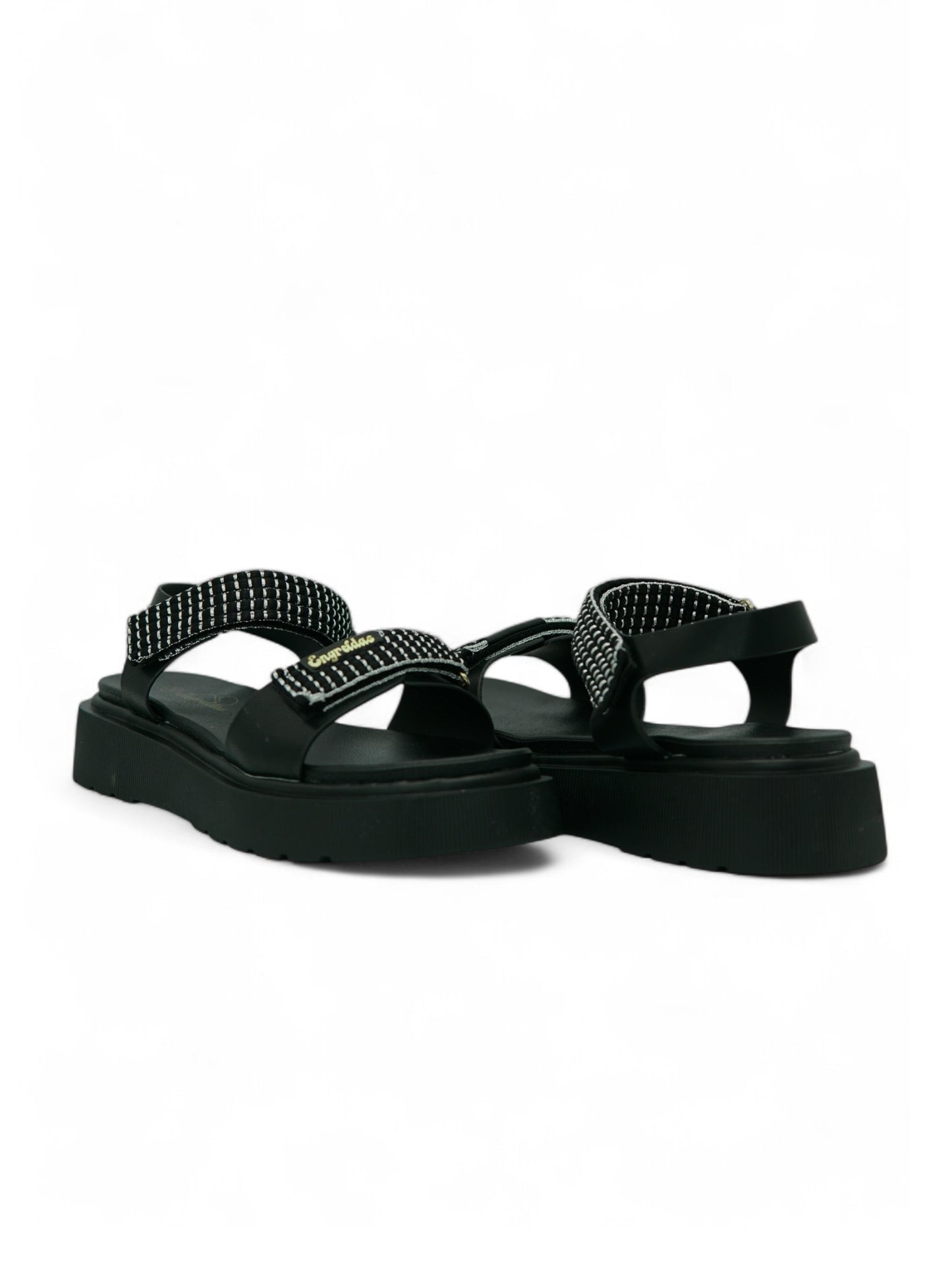 14272 – Sandalias Negras con Plataforma y Detalles de Brillos