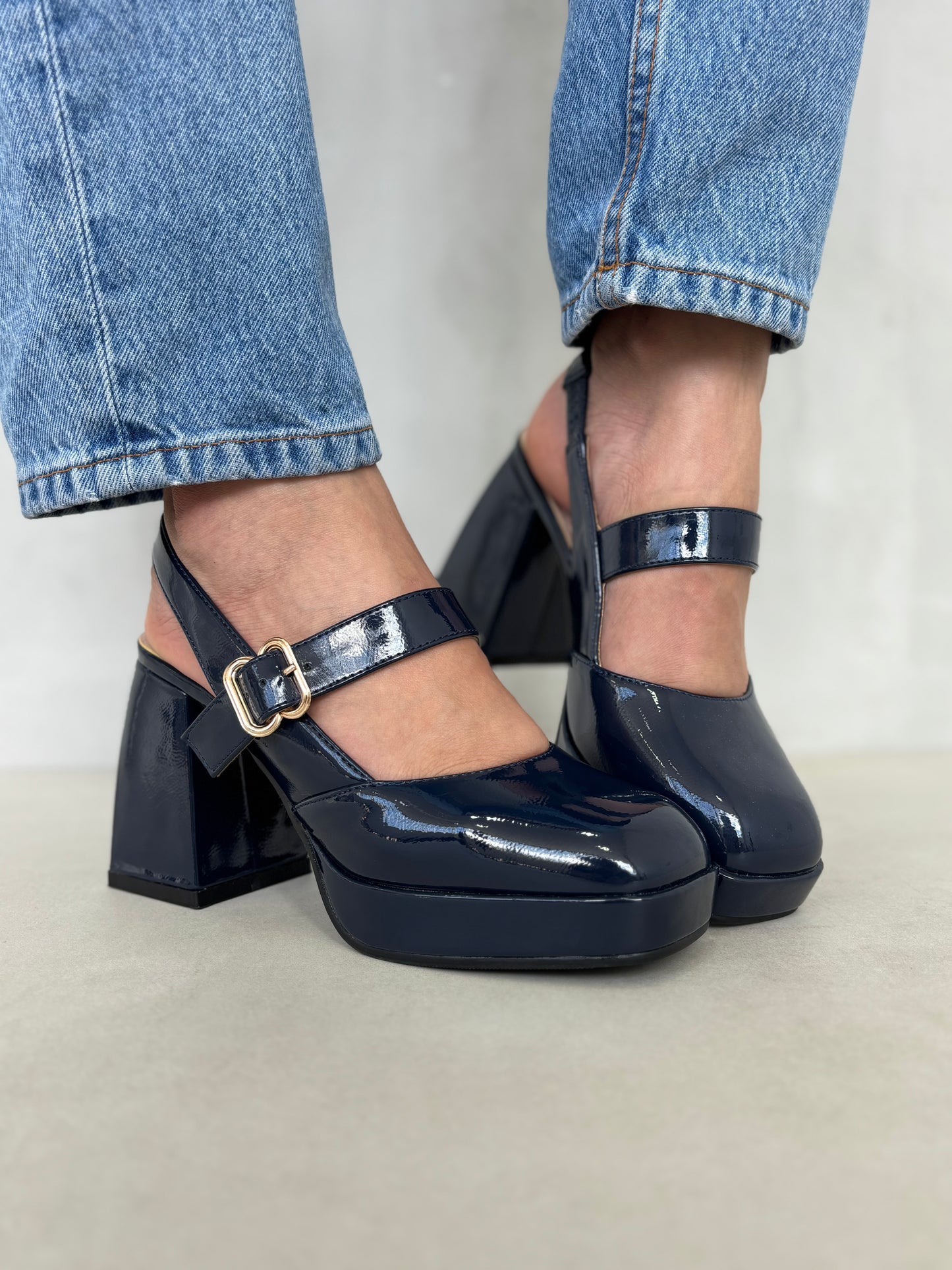 13762 - Zapato de Tacón Charolado Tipo Mary Jane