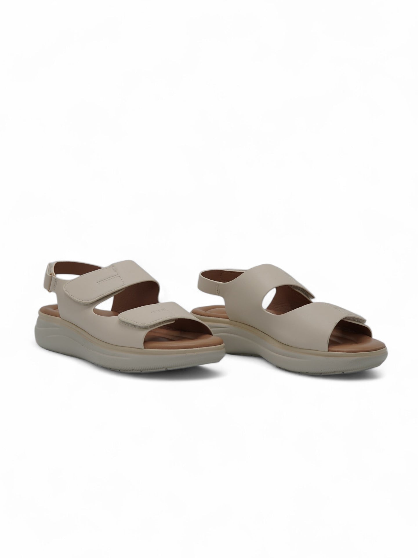 14358 – Sandalias Beige con Plataforma Ergonómica y Cierre de Velcro