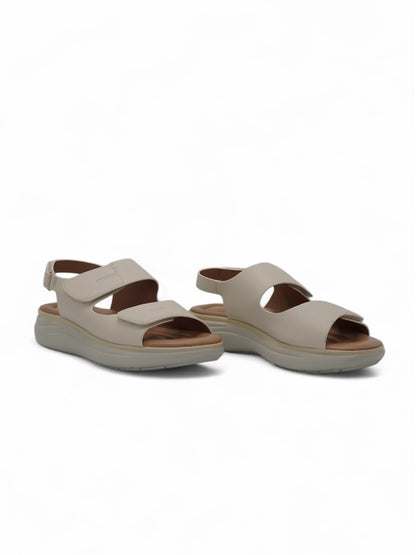 14358 – Sandalias Beige con Plataforma Ergonómica y Cierre de Velcro