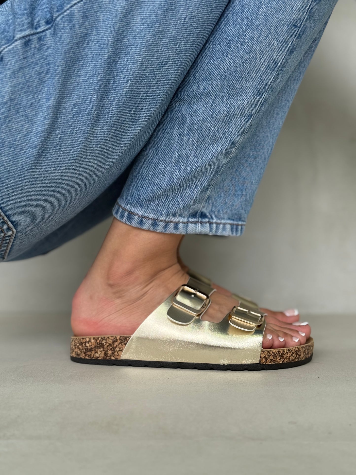 13988-Sandalias Planas de Mujer con Doble Hebilla