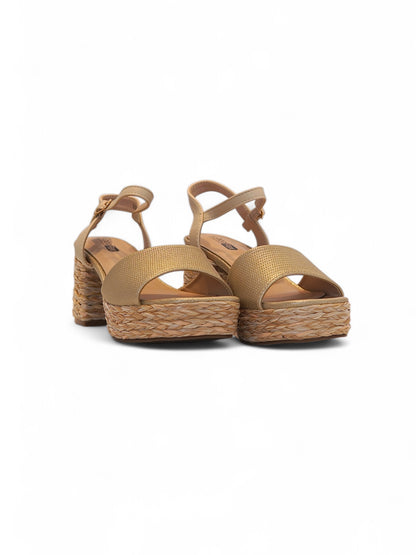 13751 – Sandalias con Plataforma – Estilo Casual en Tonos Beige Dorado