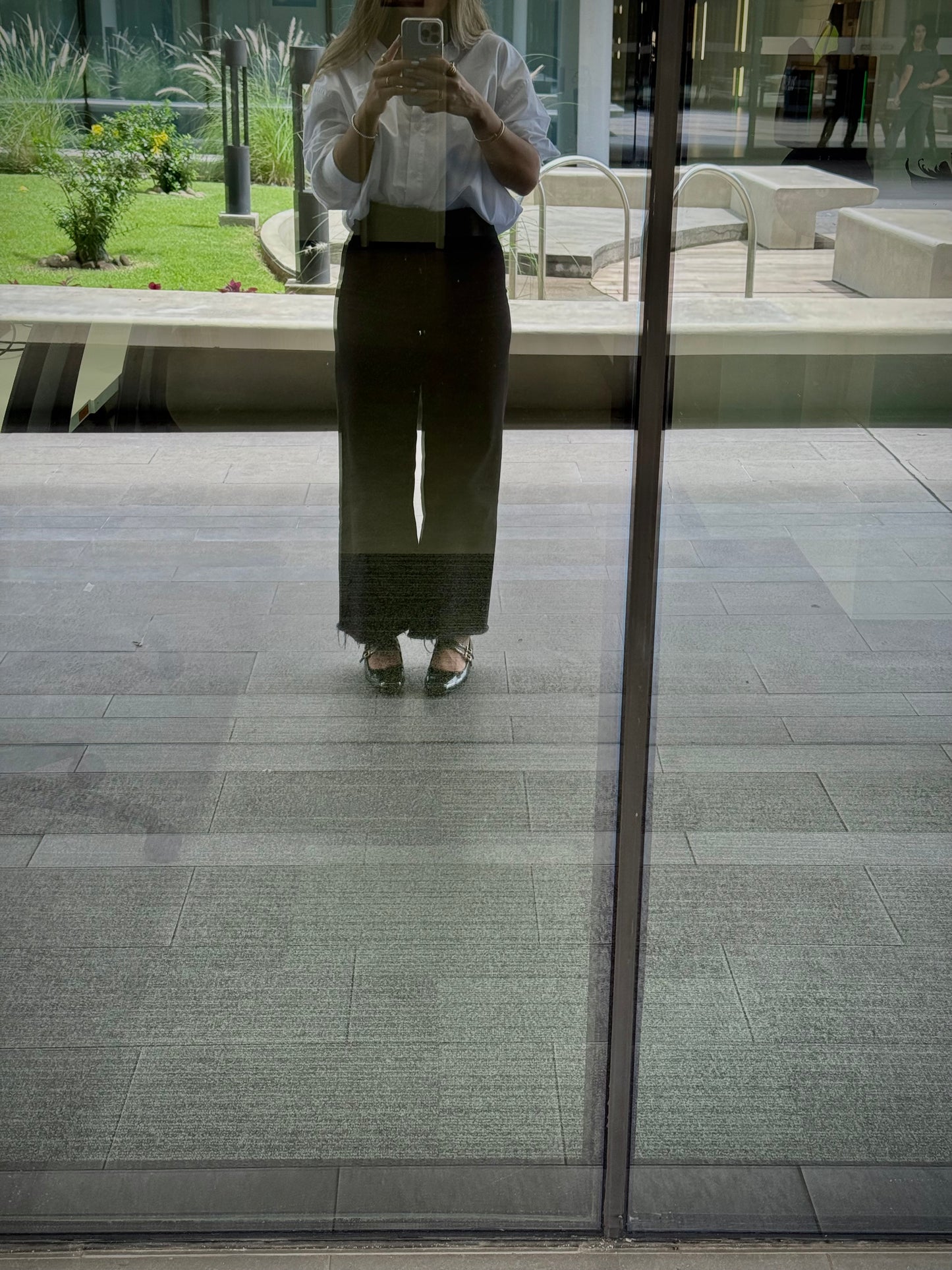 13463 - Zapatos de Tacón Bajo para Mujer en Charol Negro