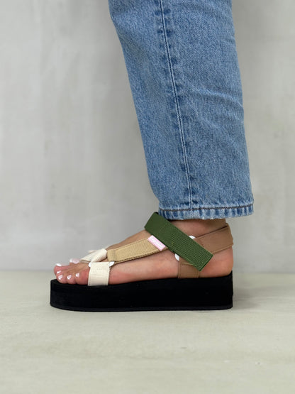 14053 - Sandalias Multicolor con Plataforma