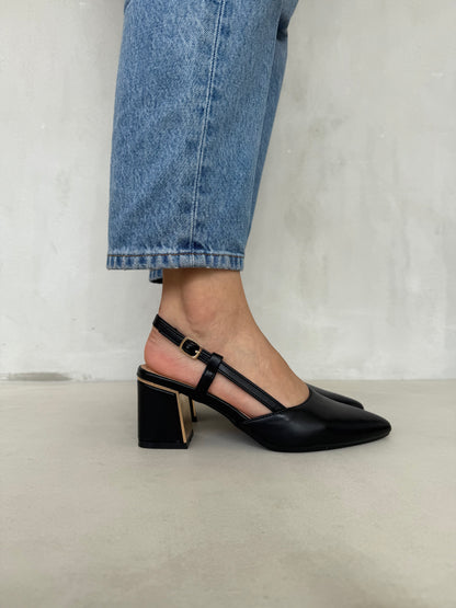 14342 – Zapatos de tacón negro con tiras cruzadas y pulsera ajustable para dama