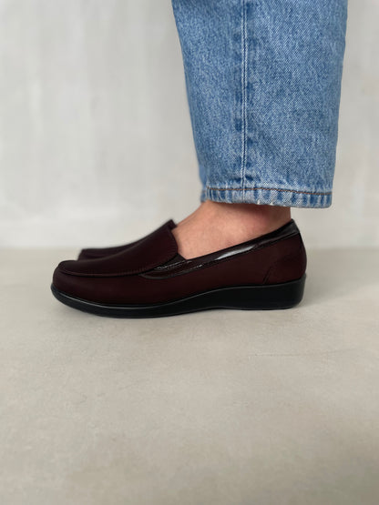 10546 – Zapatos Slip-On Marrón con Suela Ergonómica