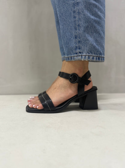 13138 - Sandalias de Tacón Medio para Mujer en Color Negro