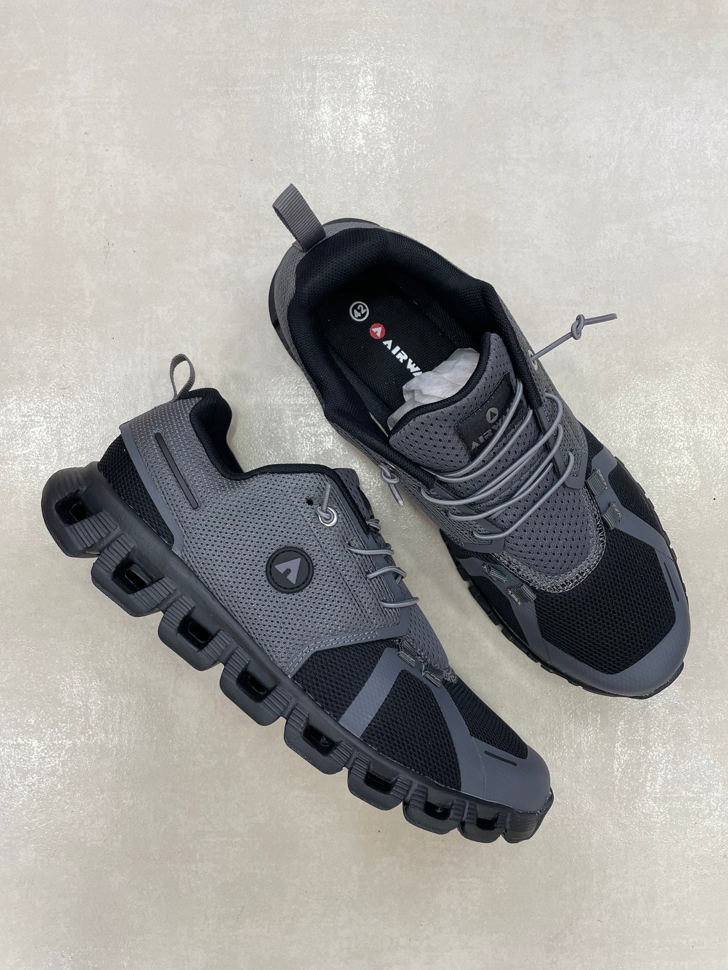 14293 – Tenis deportivos gris y negro Airwalk para hombre