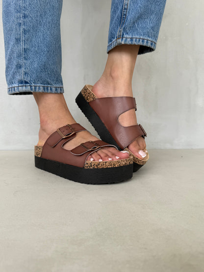 14504 – Sandalias Plataforma con Hebillas Chestnut