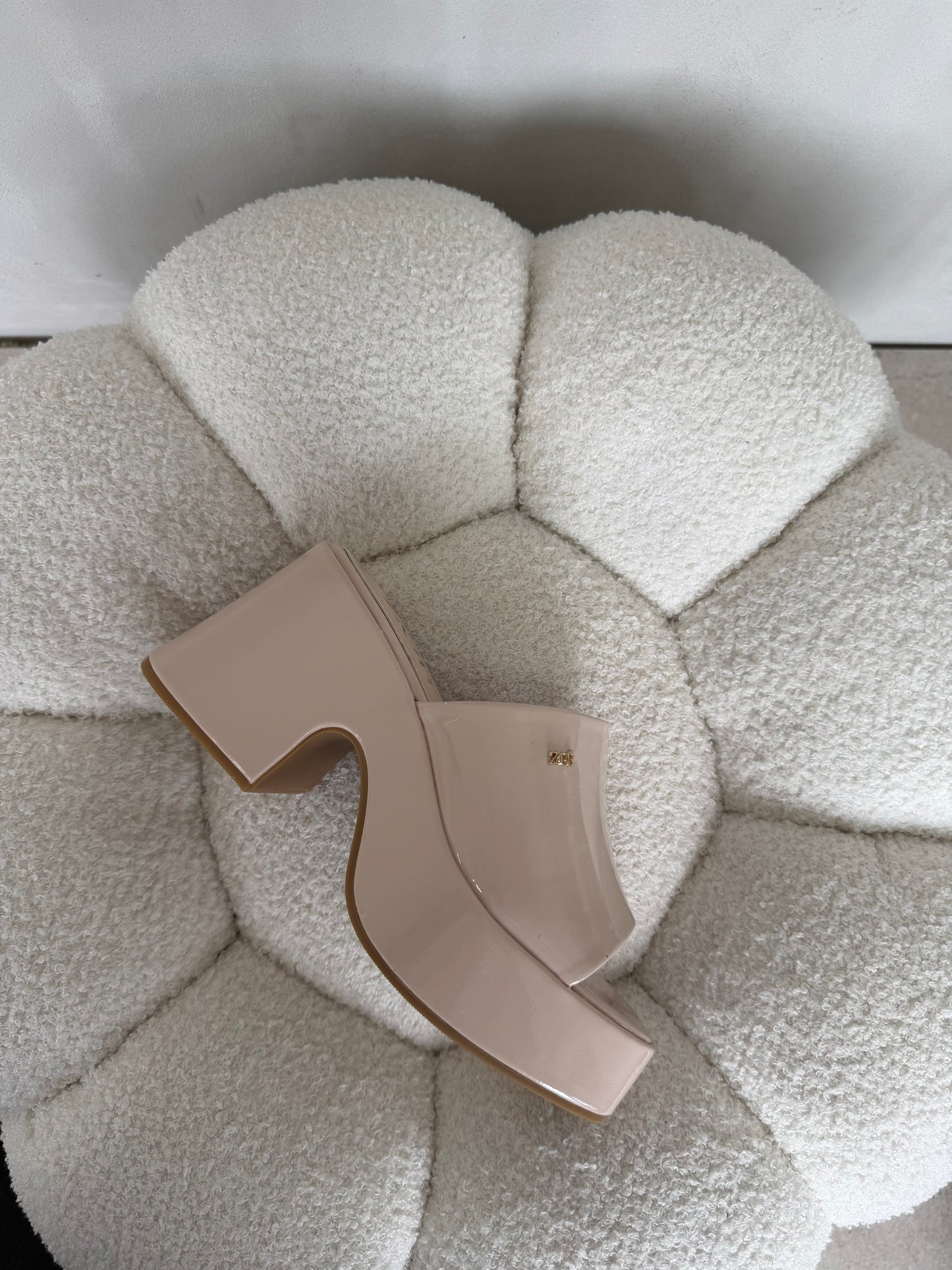 Sandalias 14916 z016 beige patent