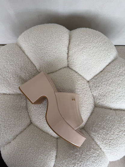 Sandalias 14916 z016 beige patent